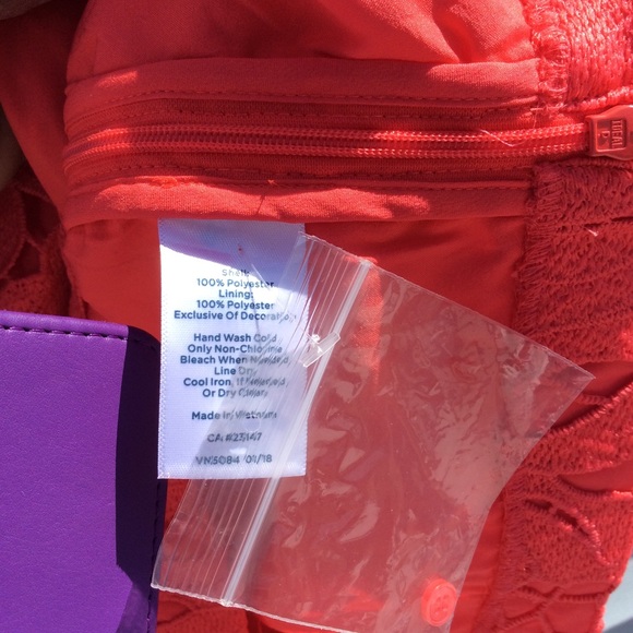 Talbots leaf lace overlay flounce sleeve top - Picture 5 of 7